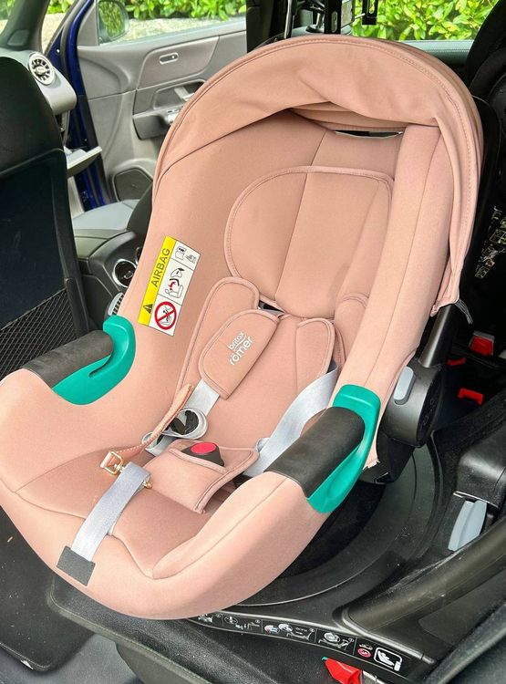 Seggiolino auto Britax Römer Baby Safe 3 i-Size - scheda tecnica e prezzi