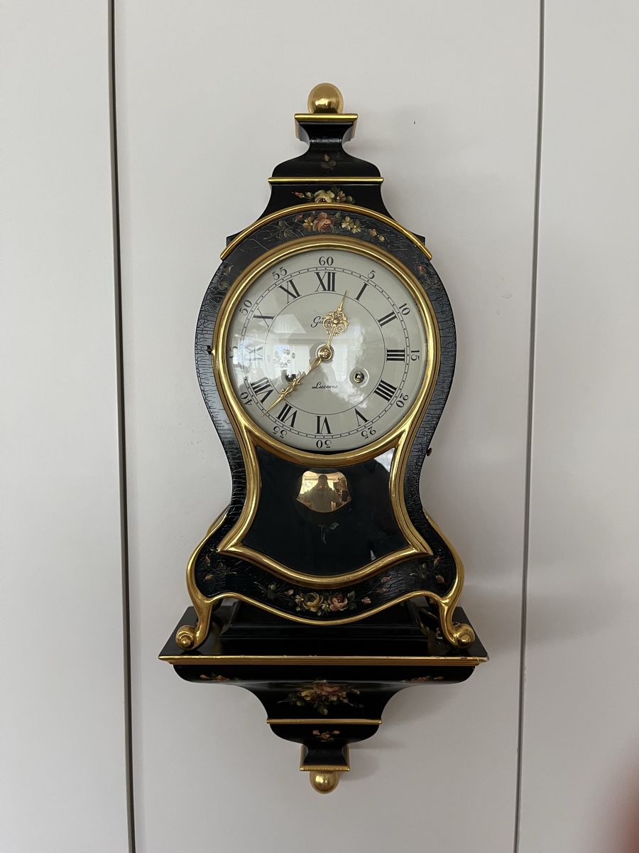 Orologi da terra & Orologi da parete: Antike Wanduhr Gübelin – Usato da Meggen venduto da Ricardofrank