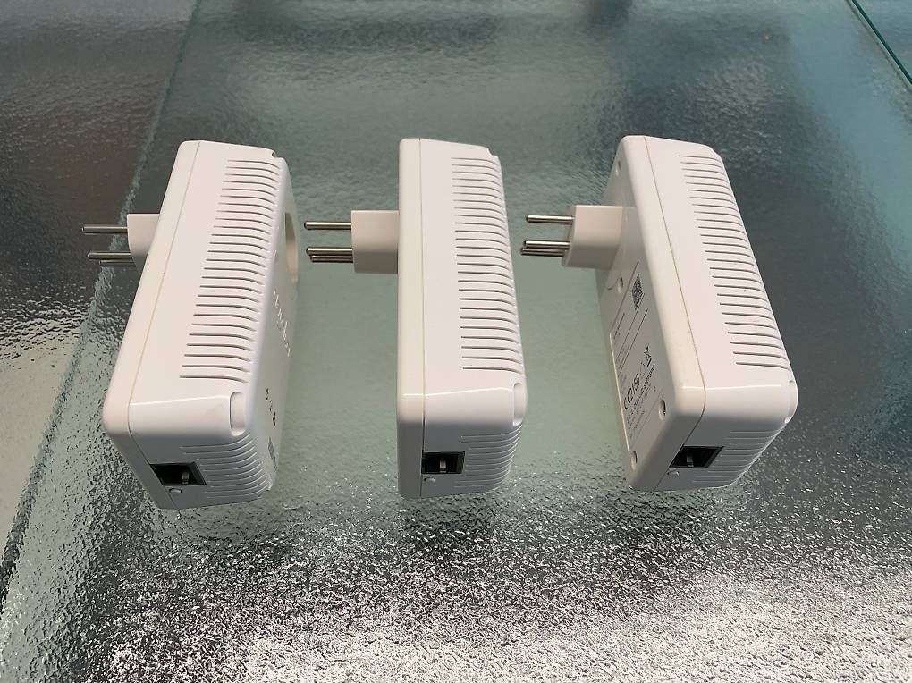 Devolo Unità & Adattatore: devolo dLAN 500 AVplus Powerline Adapter Set (3 Stück) – Usato da Emmenbrücke venduto da mgarlando 1