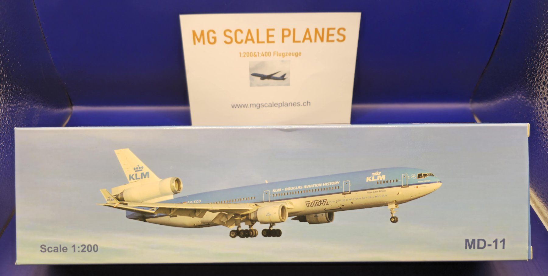 McDonnell Douglas Kit di modellismo & Modellini statici: KLM MD 11 1:200 – Nuovo e nell'imballaggio originale da Oberentfelden venduto da MGScalePlanes