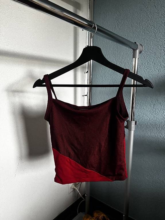 Tops: Top de sport nike – Gebraucht aus Châtel-St-Denis von leacherre 1