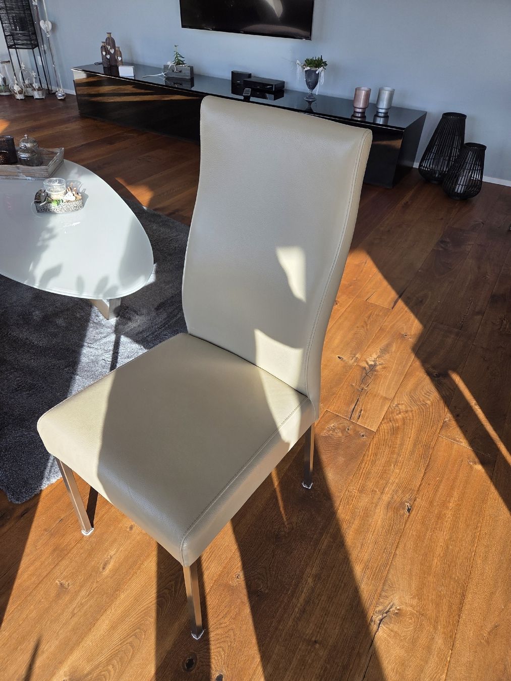 Pfister Tischset: Holztisch mit 6 Stühlen, Top Zustand, Muss abgeholt! – Gebraucht aus Anglikon von Absoluteup 2
