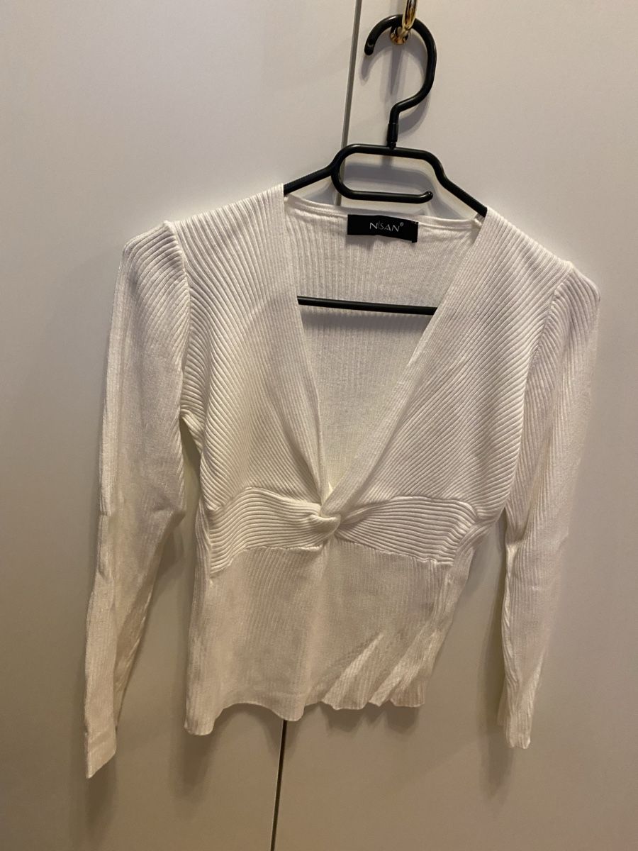 Pulls & Sweat-shirts: Weisser Pullover Nisan M – D'occasion à Dübendorf par GinaGiulia