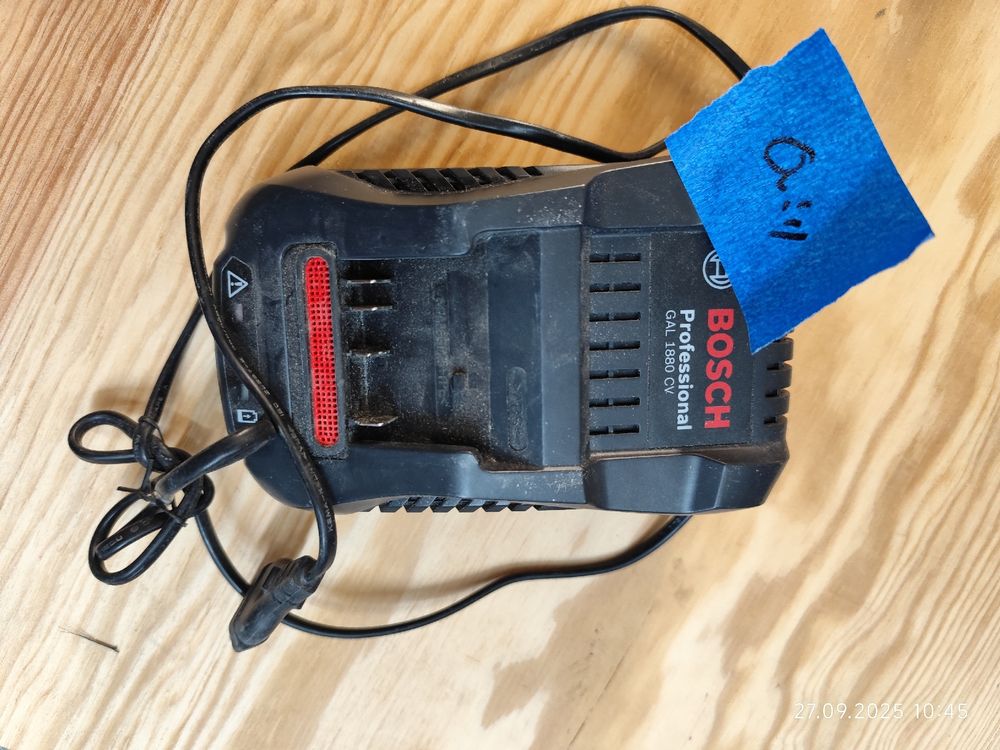 Erstaunlich Bosch 18 Volt Ladegerat Bild