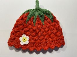 Babymütze, Erdbeermütze, Grösse ab Geburt. 🍓