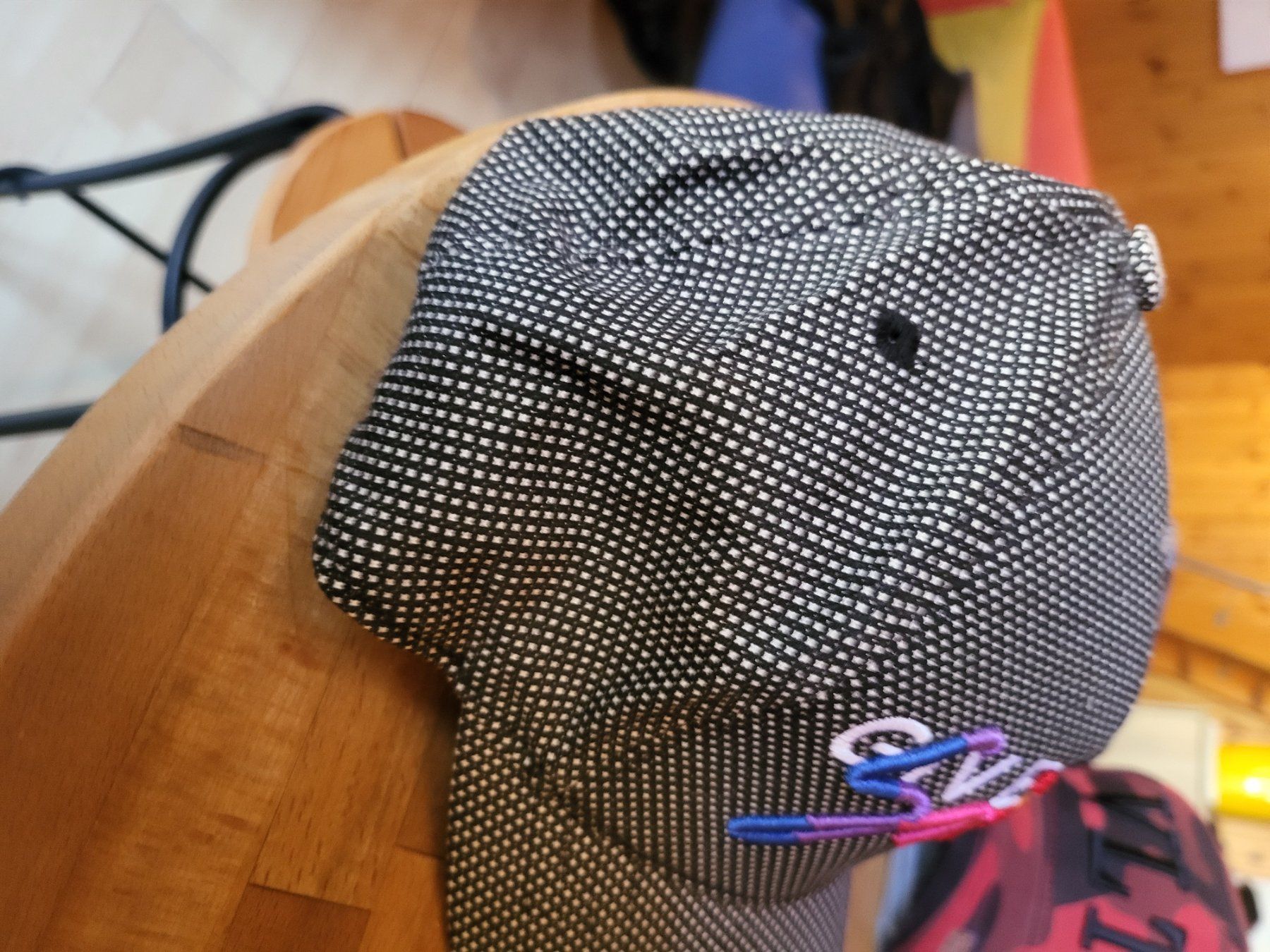 Givenchy Copricapi, berretti & cappellini: Casquette Givenchy Paris Neuf – Nuovo (secondo la descrizione) da Troistorrents venduto da ami_mzq5 3