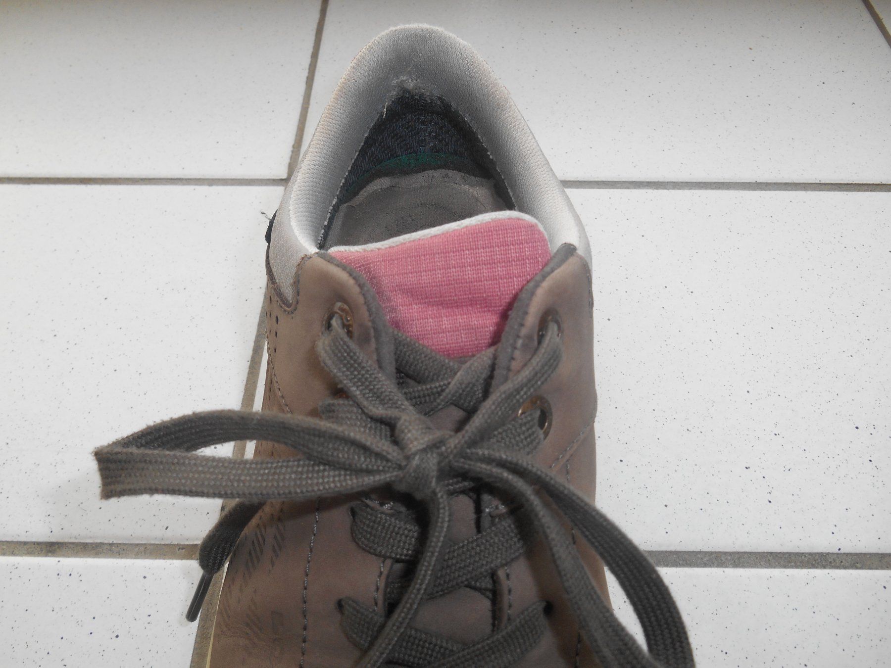 Lowa Chaussures femmes: Lowa Oakland GTX Wanderschuh Grösse 40 – D'occasion à Basel par chien008 5