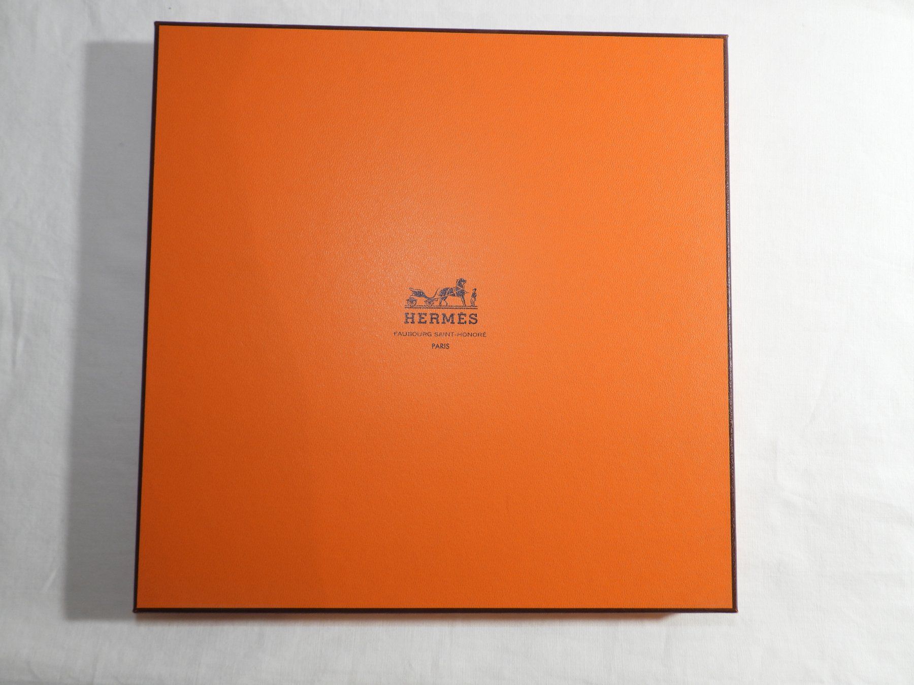 Hermès Foulards, Tücher & Schals: Hermès Seiden Foulard mit Box – Gebraucht aus Dübendorf von alracfo 7