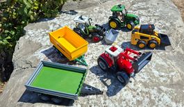 Tracteurs et remorques miniatures bon état lot