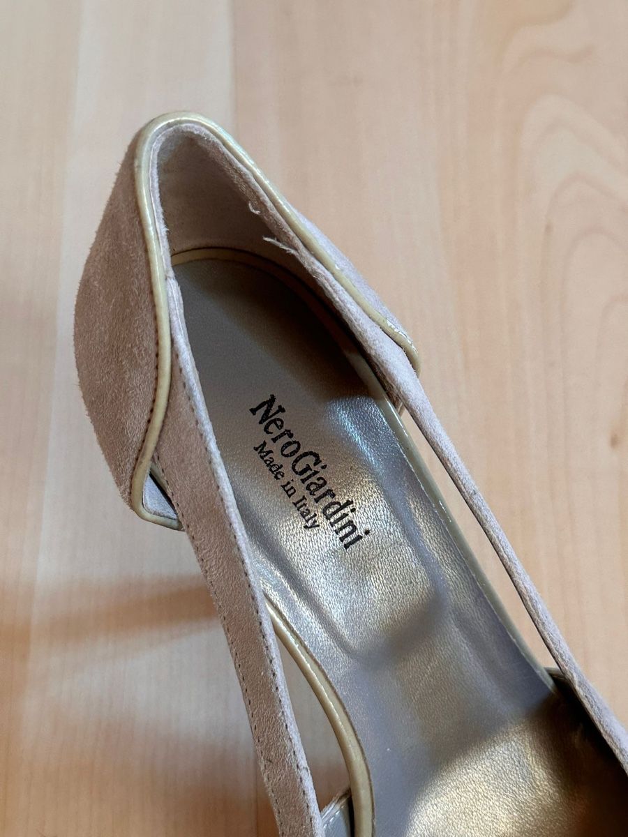 Scarpe da donna: Escarpins NeroGiardini beige en daim – Nuovo (secondo la descrizione) da Villeneuve VD venduto da tat_9fhl 5