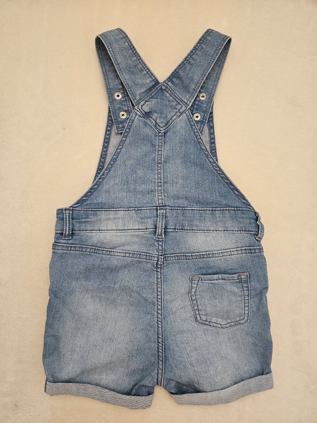 H&M Pantaloni: kurze Latzhose Gr. 92 – Usato da Worb venduto da jun_fj8w 1