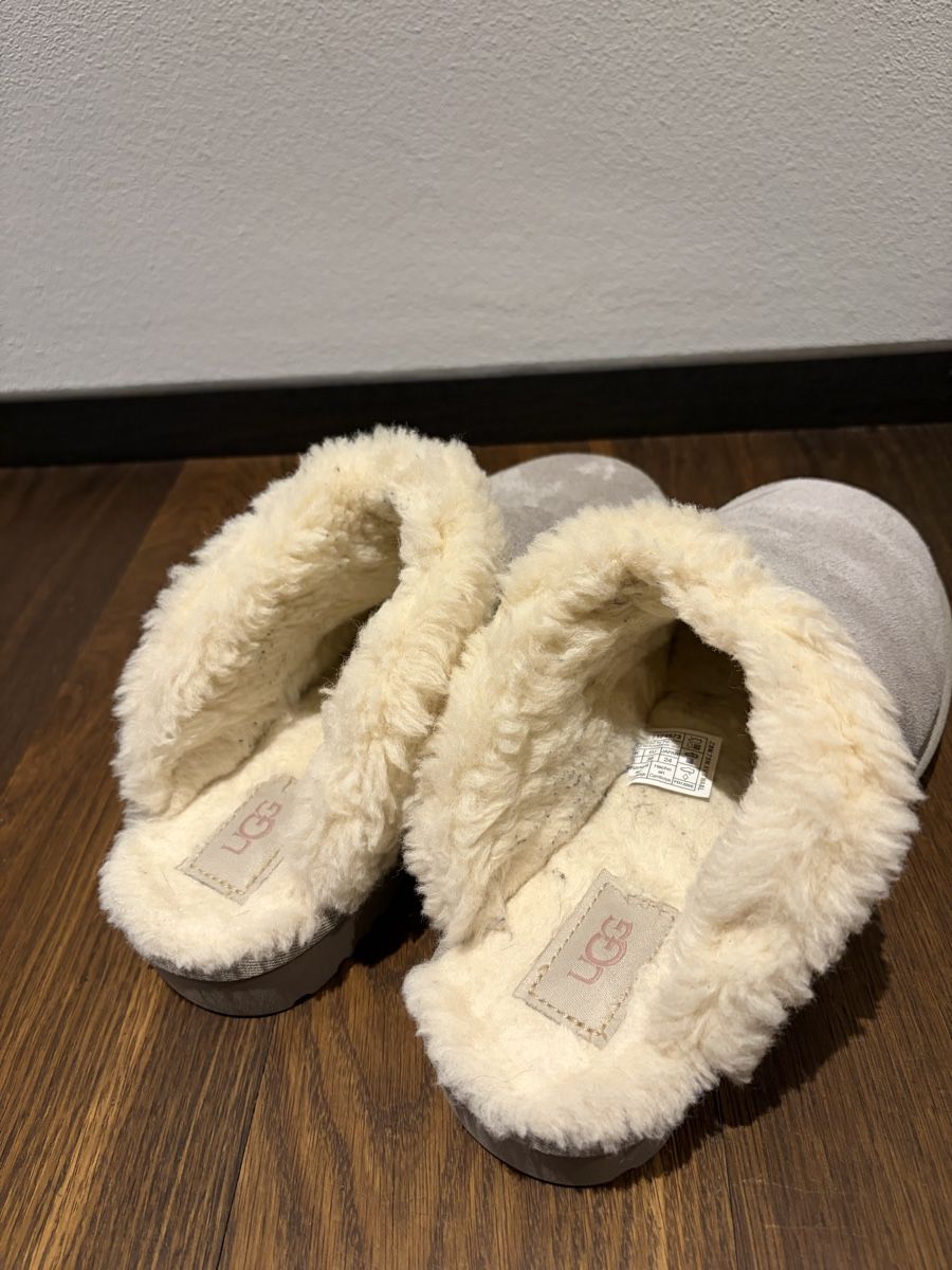 Ugg Scarpe da donna: UGG 38 hausschuhe – Usato da Baar venduto da GerberaRosa 1