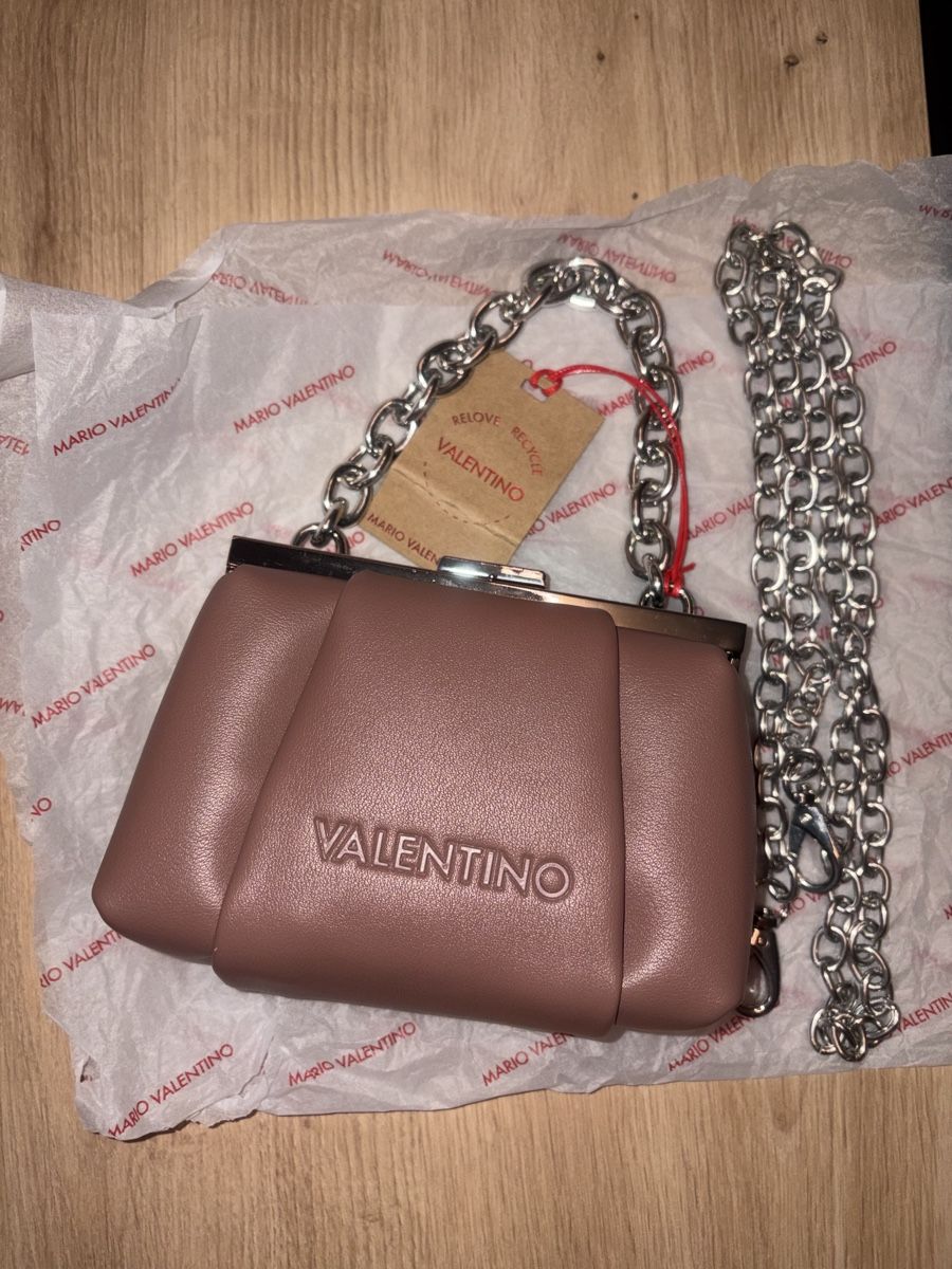 Valentino Taschen für Damen: Petit sac à main Valentino – Neu und originalverpackt aus Valeyres-sous-Montagny von Elianinha21