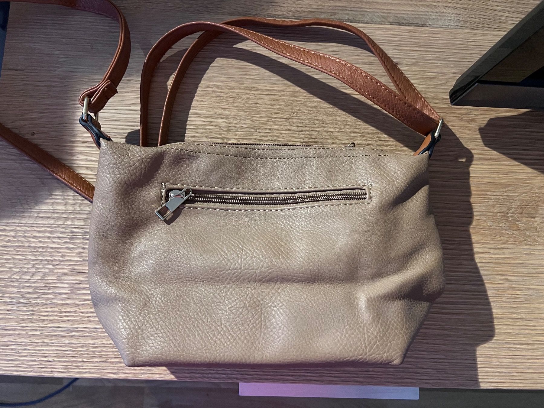 Sonstige Kleidung & Accessoires: Sac à bandoulière – Gebraucht aus Charmey (Gruyère) von ya_12 1
