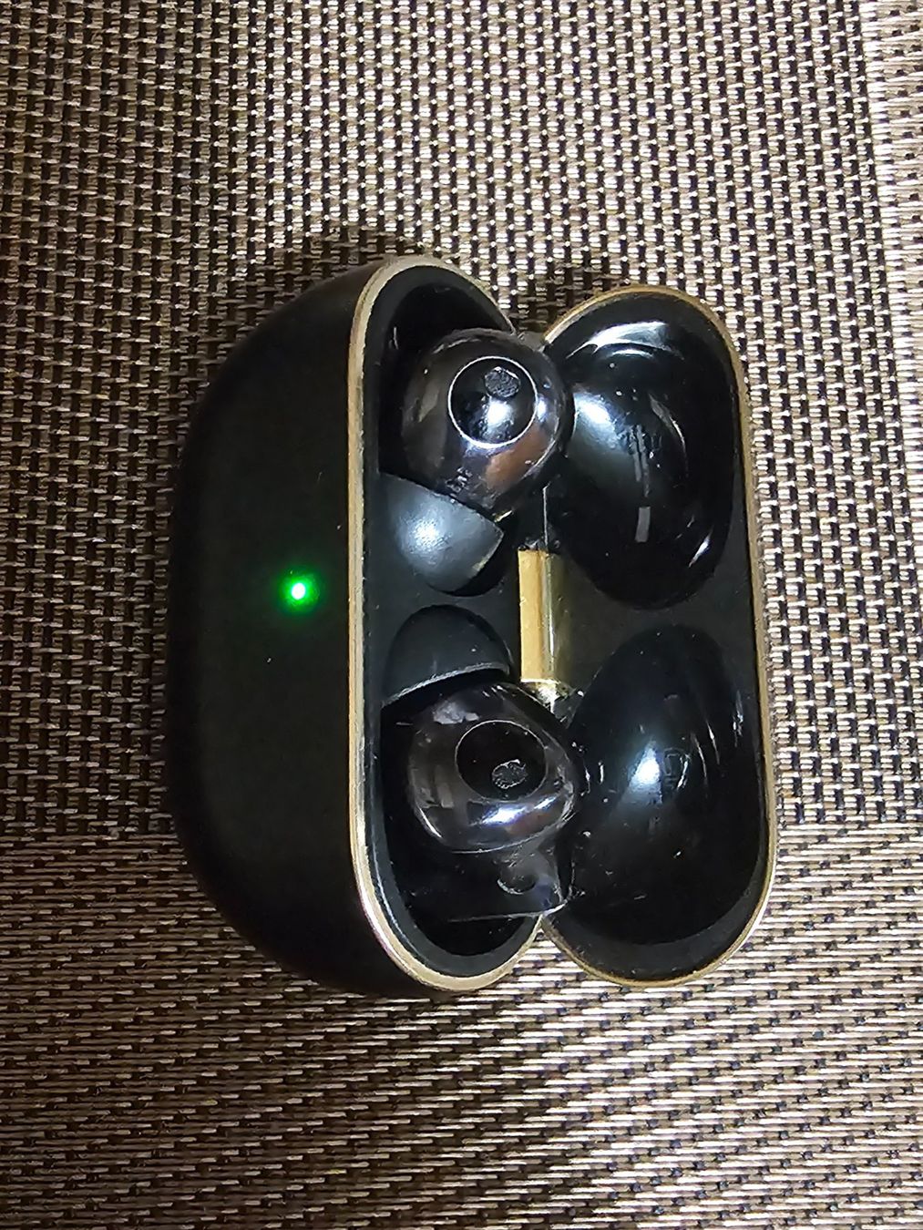 Huawei Cuffie: Huawei Freebuds pro 4 – Usato da Meggen venduto da dav_7vw6 2