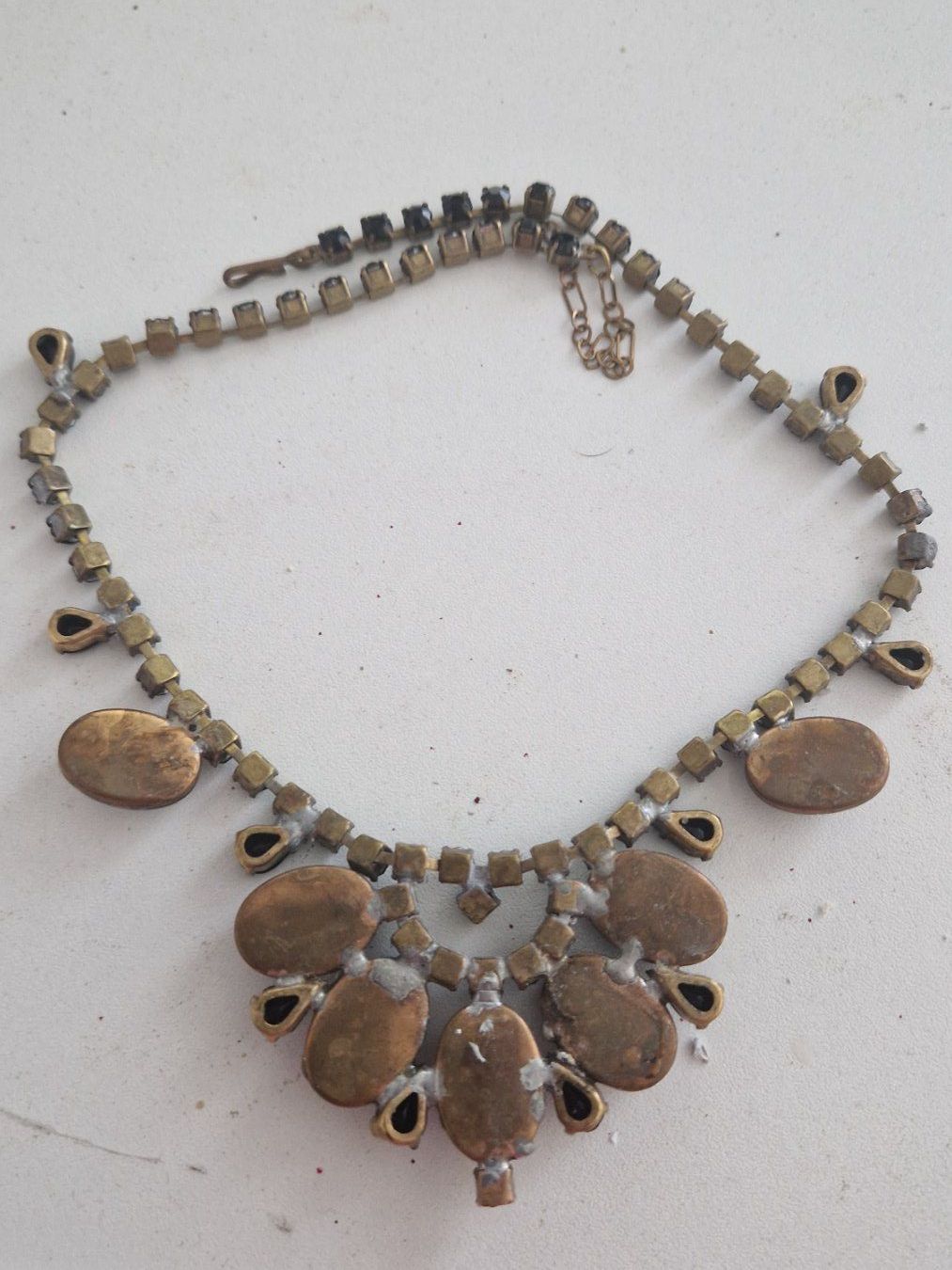 Gablonzer Catenine: Elegante Gablonzer Kette – Usato da Oberwil BL venduto da ehrenamt 1