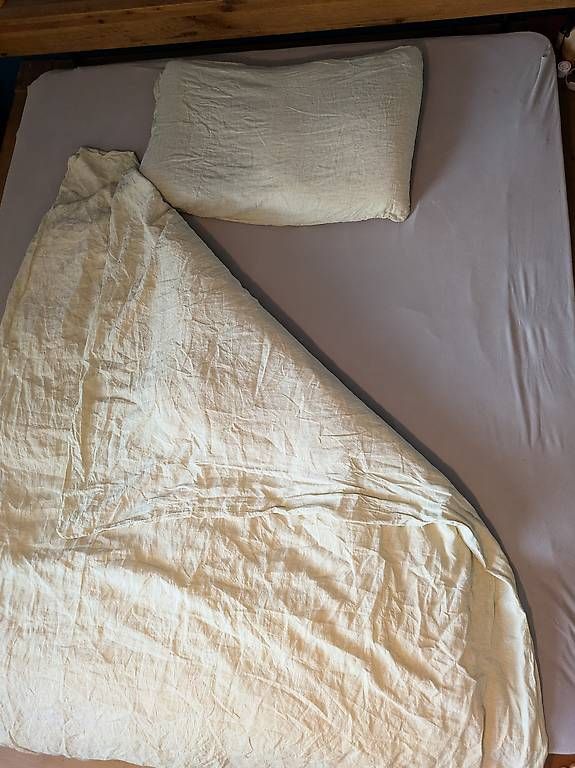 Biancheria da letto: Leinen (100%) Bettwäsche hell gelb – Usato da Langnau im Emmental venduto da MartinaZ86