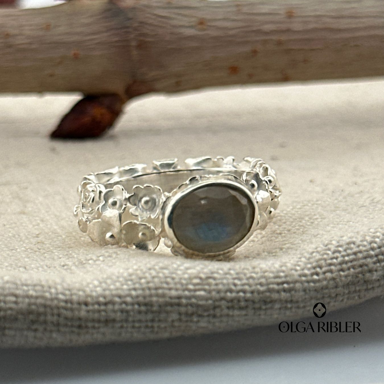 Olga Ribler Bagues: Silber Ring 925 mit Mondstein Grösse 60 – Neuf (Voir description) à Luzern par Schmuckoutlet 2