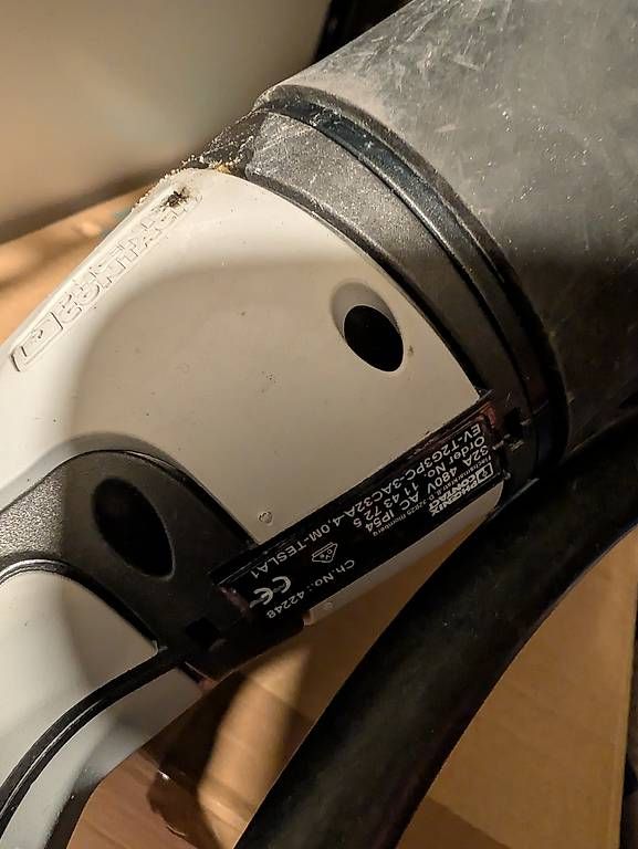 Toutes les pièces auto: Câble recharge type 2 32A – D'occasion à Bevaix par yle_9hb2 1