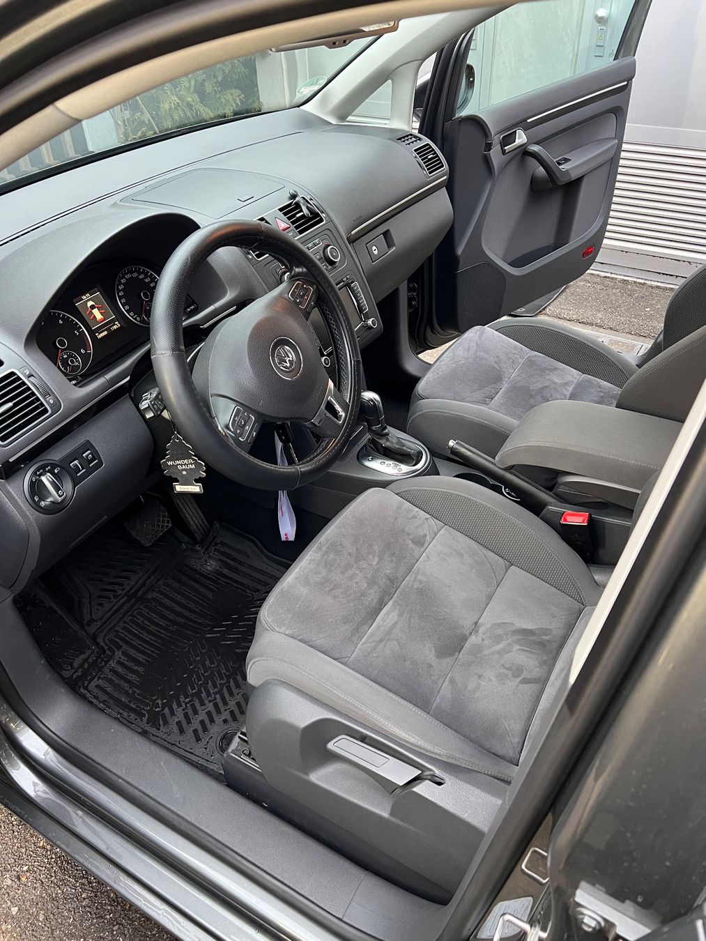 VW Automobili: VW Touran 2.0tdi – Usato da Romanshorn venduto da strimo1 3
