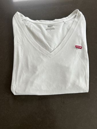 Levis T-Shirt mit V-Ausschnitt weiss Grösse M