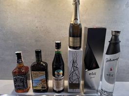 Whiskey, Likör, Vodka, Champagne Flaschen - ungeöffnet