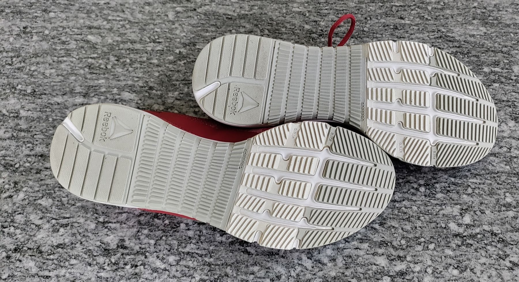 Reebok Scarpe da donna: Reebok CrossFit Trainingsschuhe Gr. 40 – Usato da Susten venduto da OggierC 1