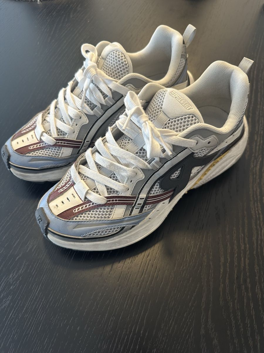 Represent Herrenschuhe: Represent Clothing Stormrunner  – Neu (gemäss Beschreibung) aus Weiningen ZH von black__star 2