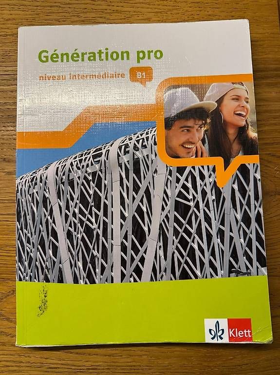 Libri: Génération pro, niveau intermédiaire B1 – Usato da Fehraltorf venduto da eli_x28b