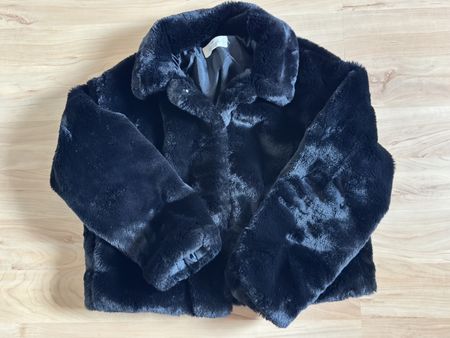 Schwarze Jacke Grösse 146/152