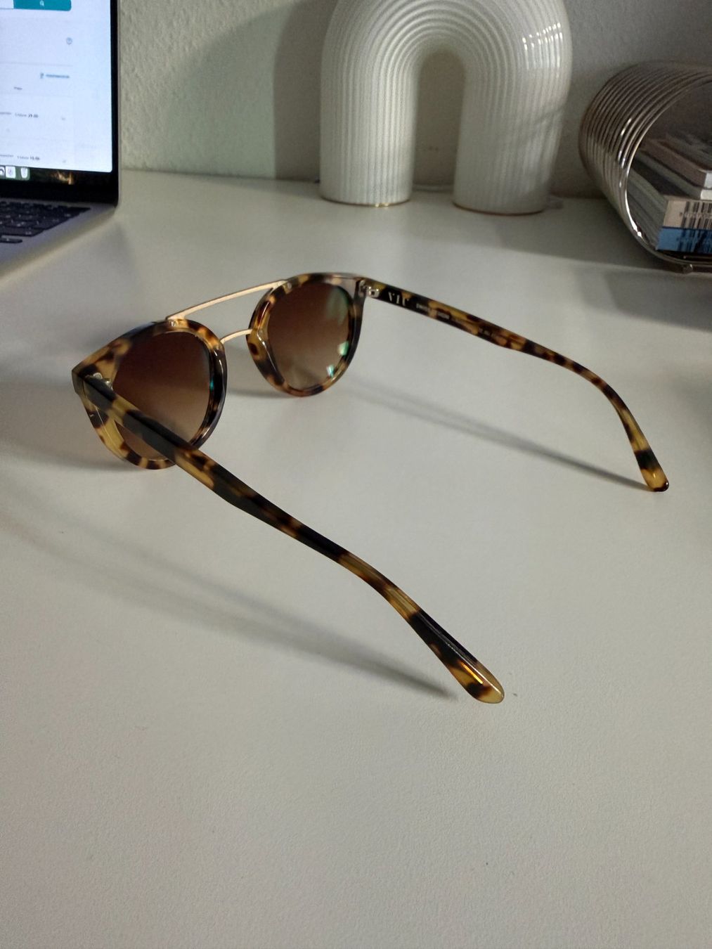 Viu Occhiali & Lenti: VIU - The Starlet Sonnenbrille getigert – Usato da Zürich venduto da Diazaio 2