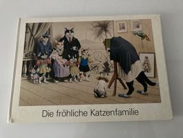 Die fröhliche Katzenfamilie