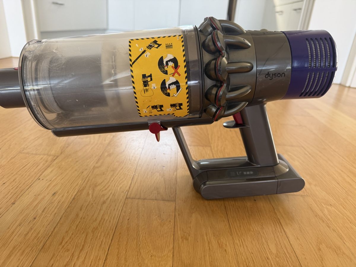 Dyson Aspirapolveri & Accessori: Gebrauchter Dyson Sauger – Usato da Küsnacht ZH venduto da rot_9jbx 2