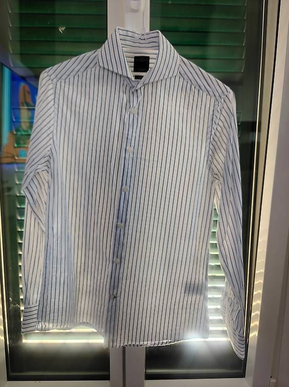 Hemden: Camicia bianca con strisce sottili blu, taglia S/M – Gebraucht aus Seseglio von orla91 3