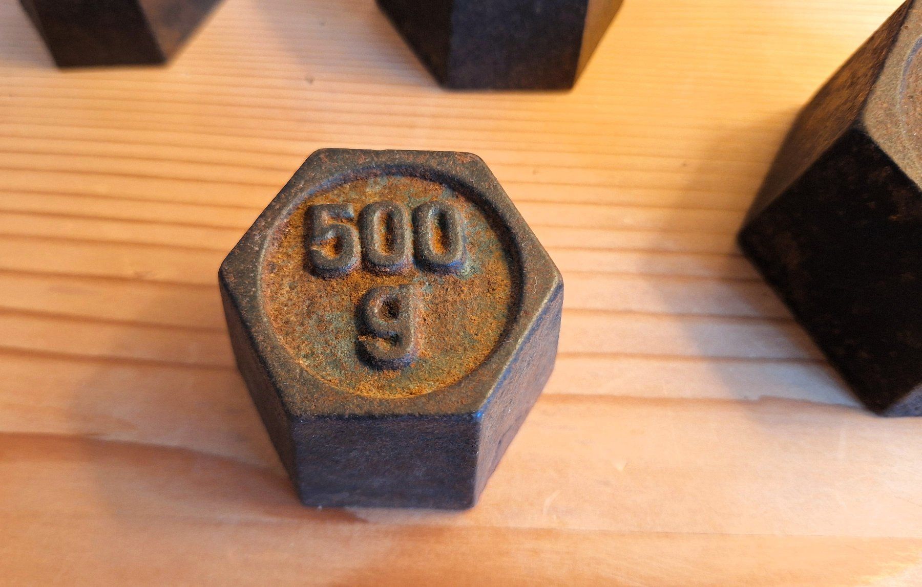 Bilance e pesi: Gewichtsstein 500 Gramm, antik, ab 1.- – Usato da Winterthur venduto da chvch 1