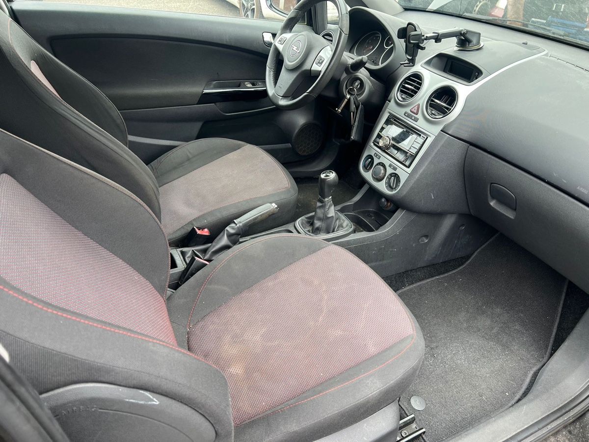 Opel Automobili: Opel Corsa D14 OPC – Usato da Biel/Bienne venduto da Zz86 7