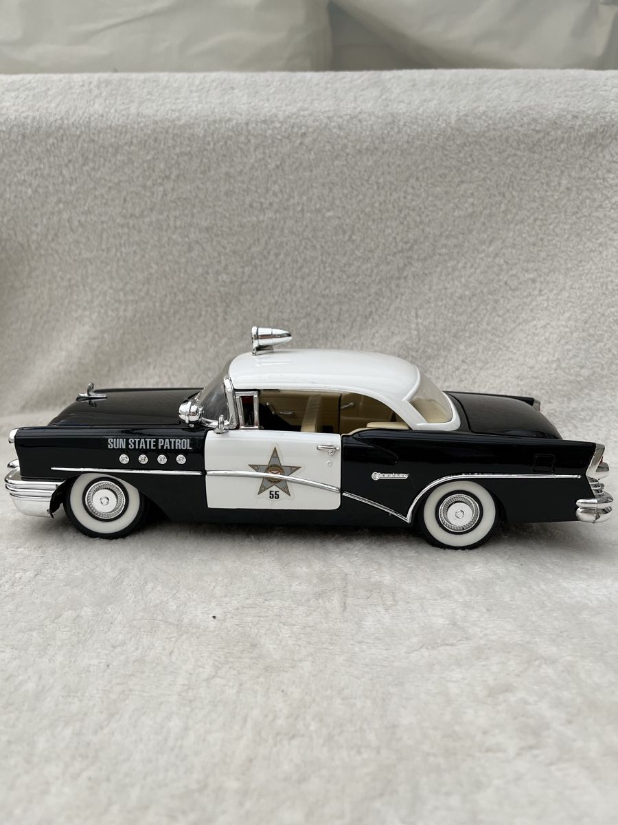 Modellini d'auto: Buick Century 1955 – Nuovo e nell'imballaggio originale da Oberweningen venduto da mer_2yn9 4