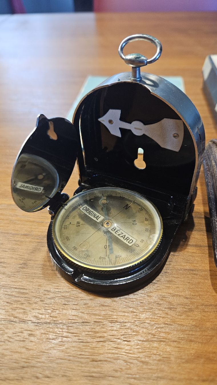 Schweizer Armee GPS & Strumenti di misurazione: Original Bézard Kompass – Usato da Niederlenz venduto da tronicgt 1