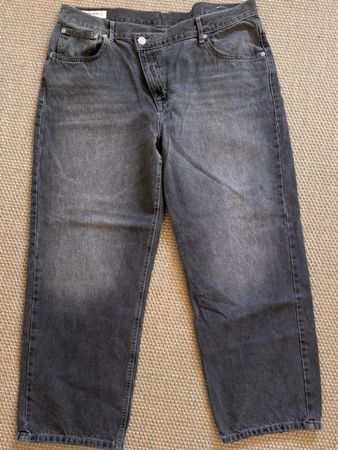 Pull&Bear Straight Leg Jeans Gr. 46 grau – ungetragen