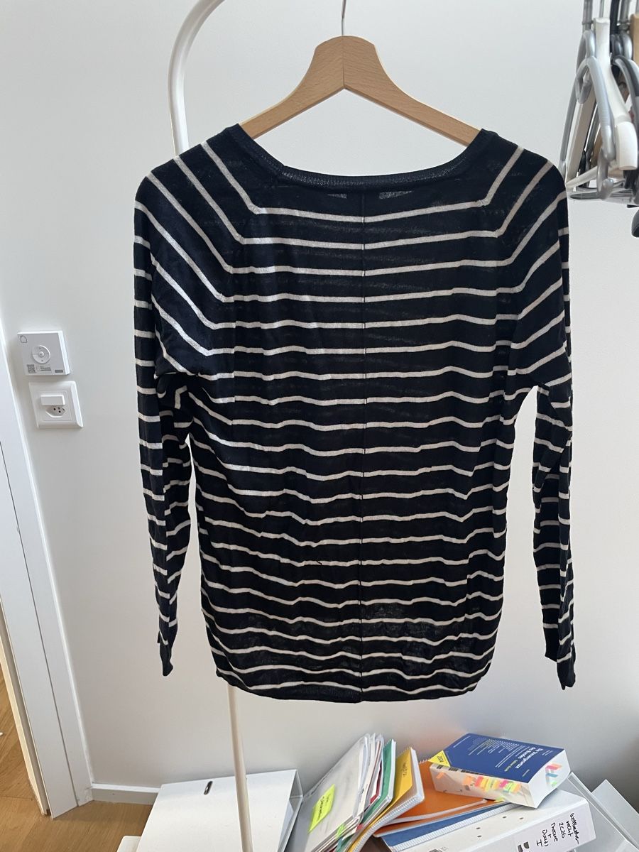 Maglioni & Felpe: Dünner Sommerpullover mit Streifen, Grösse M – Usato da Aristau venduto da cherry-berry 1