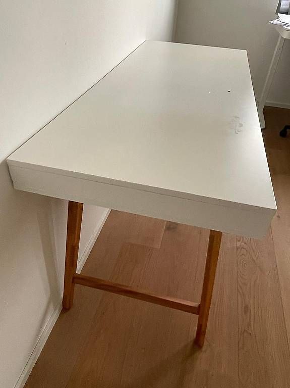 Schreibtische: Schreibtisch – Gebraucht aus Triesen von Chevalley 2