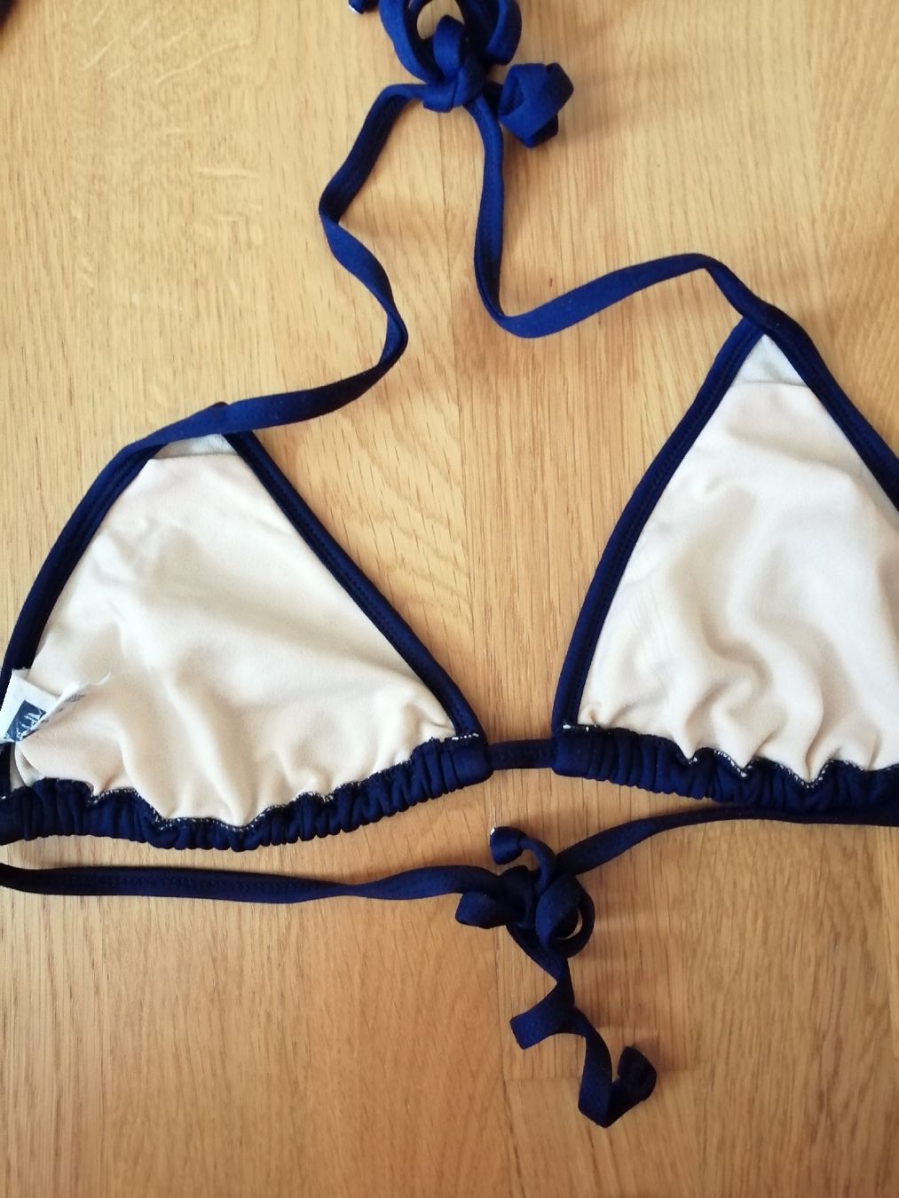 Gap Costumi da bagno & Bikini: dunkelblaues Bikini-Oberteil von GAP, Grösse M – Usato da Windisch venduto da mer_6cjk 3