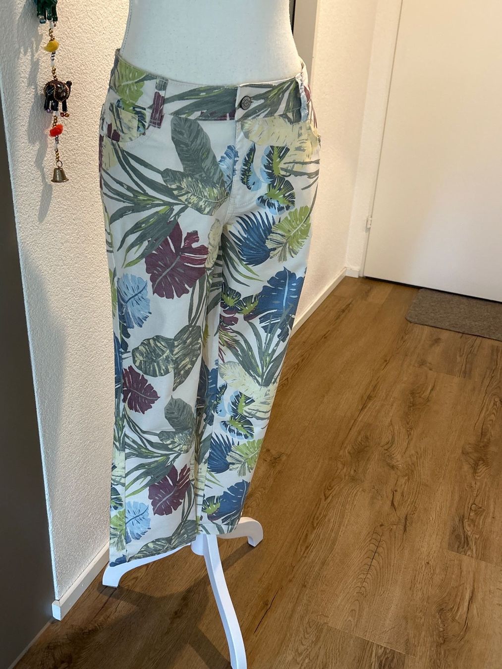 Pantaloni: Damenhose weiss mit Muster von Multiblu Gr.40 – Nuovo (secondo la descrizione) da Brunnen venduto da Nala2929 6
