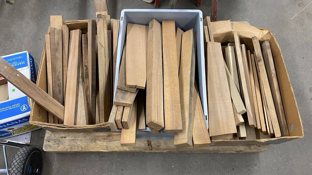 Holzartikel: Nussbaum Kanteln 50 cm diverse Dicken – Neu (gemäss Beschreibung) aus Feuerthalen von 181222