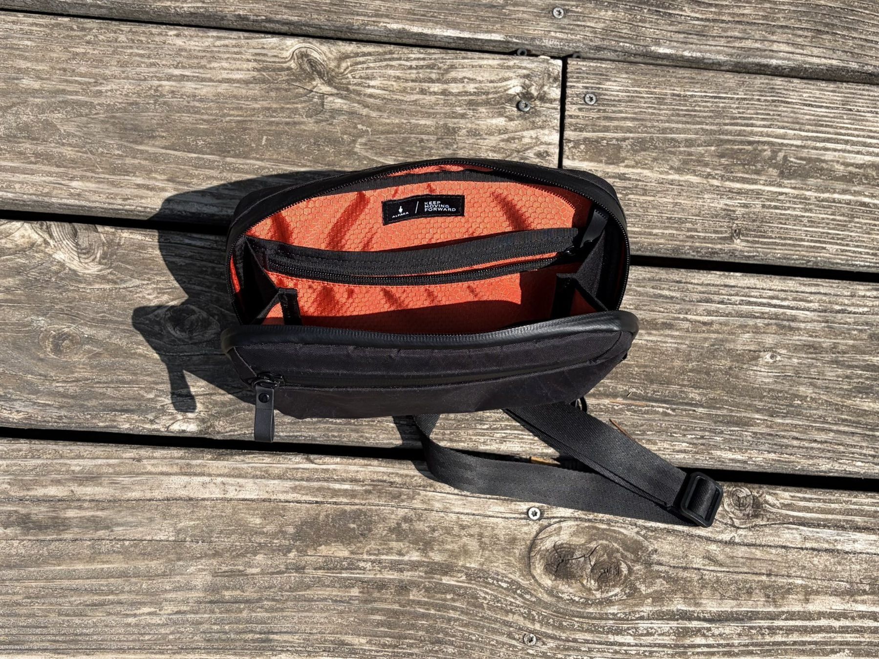 Taschen: Alpakagear Slingbag Tech Case Mini X-Pac VX42 – Gebraucht aus Liestal von Grimsel7