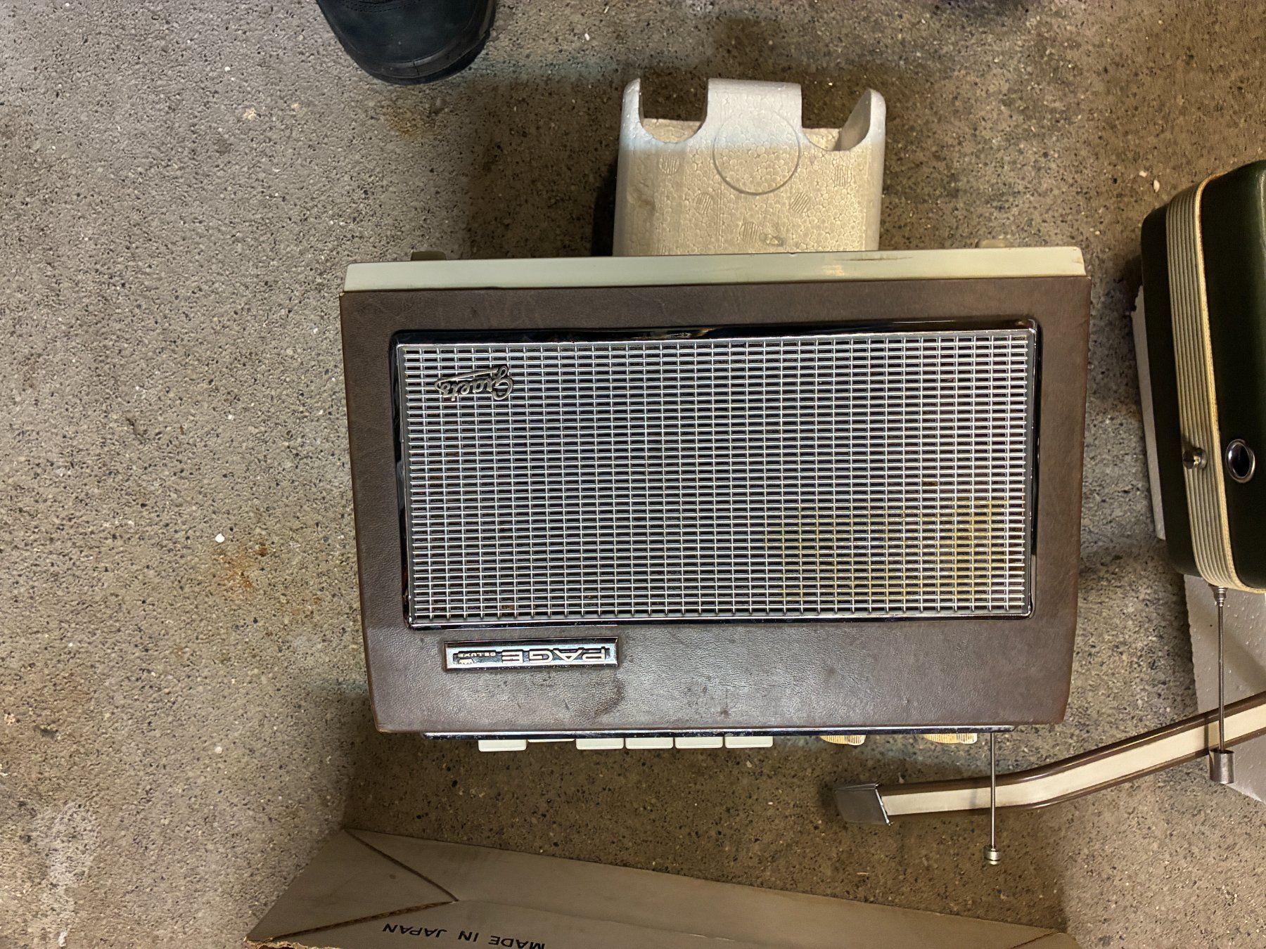 Radios: Alte Transistorradios – Defekt aus Thun von hei_x2mr 4