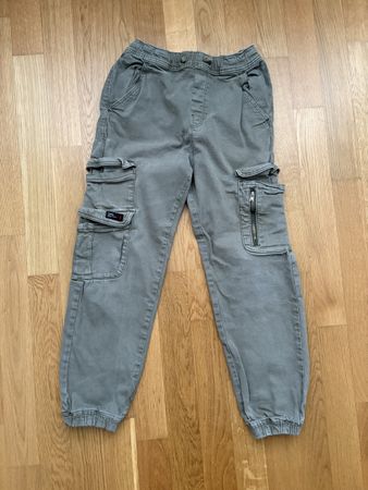 Hosen Junge ZARA Gr. 152