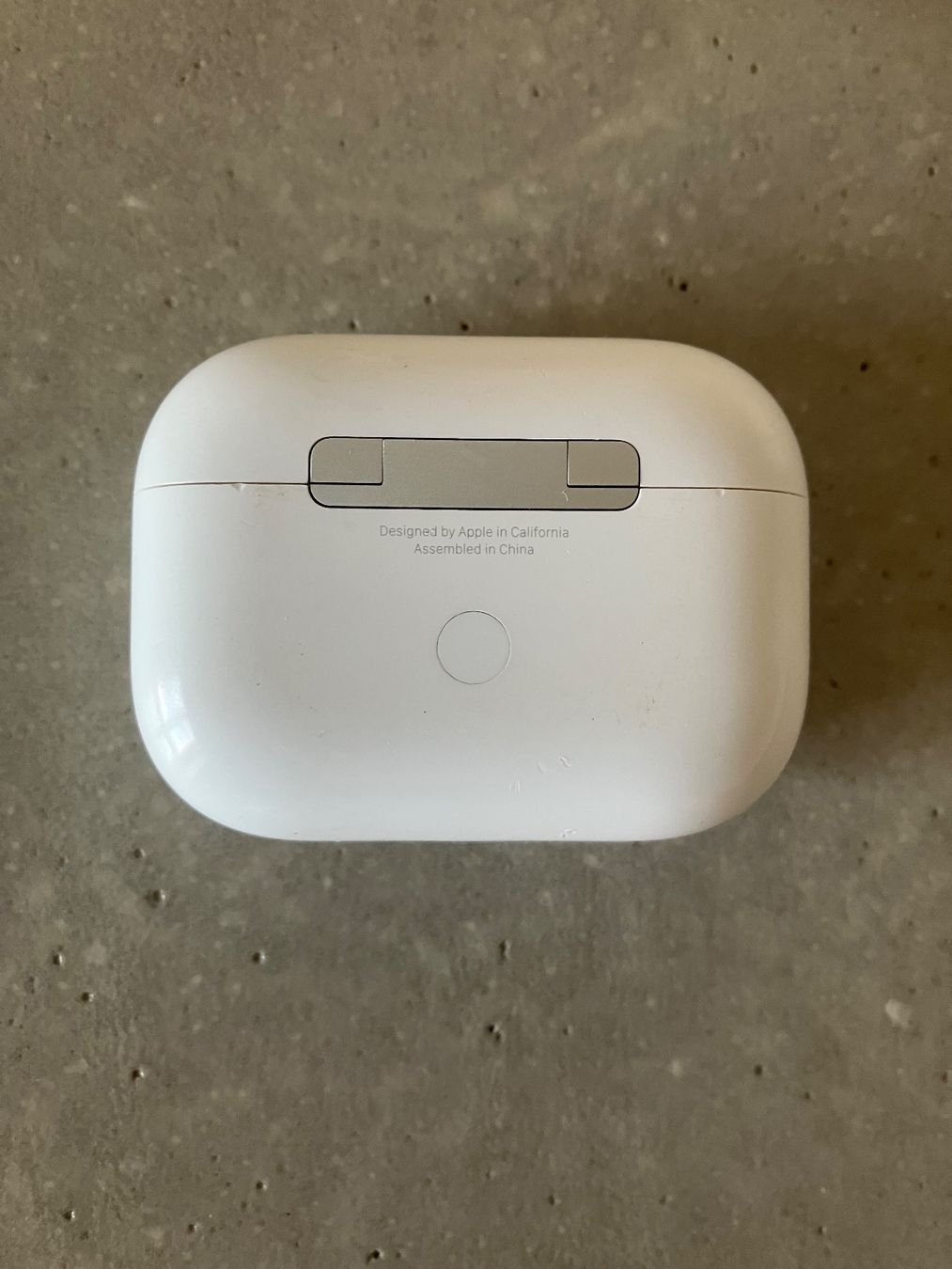 Apple Kopfhörer: Apple AirPods Pro 1 Charging Case – Gebraucht aus Lausanne von  2