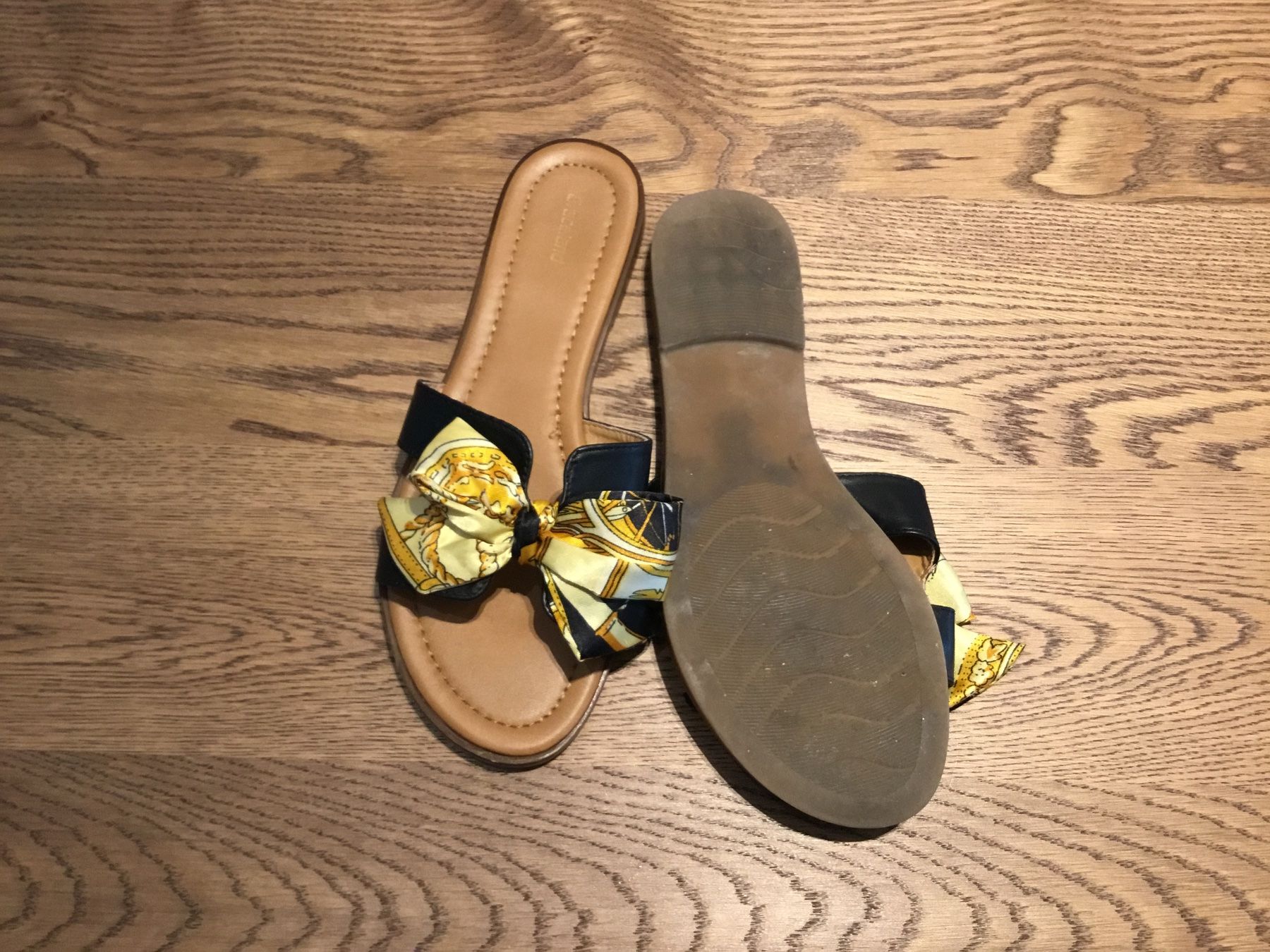 Scarpe da donna: Schöner Sommerschlüpfer Gr.41 – Usato da Würenlos venduto da Tina48 1