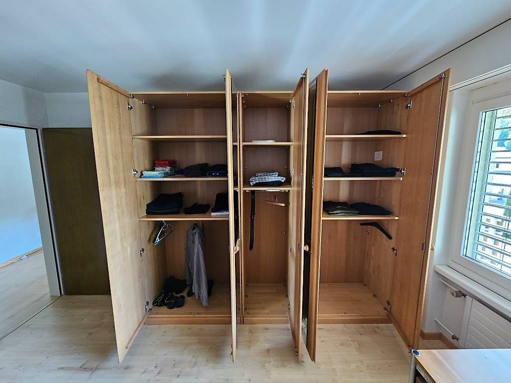 Armadi: Kleiderschrank – Usato da Steg im Tösstal venduto da immanuelplattner 2